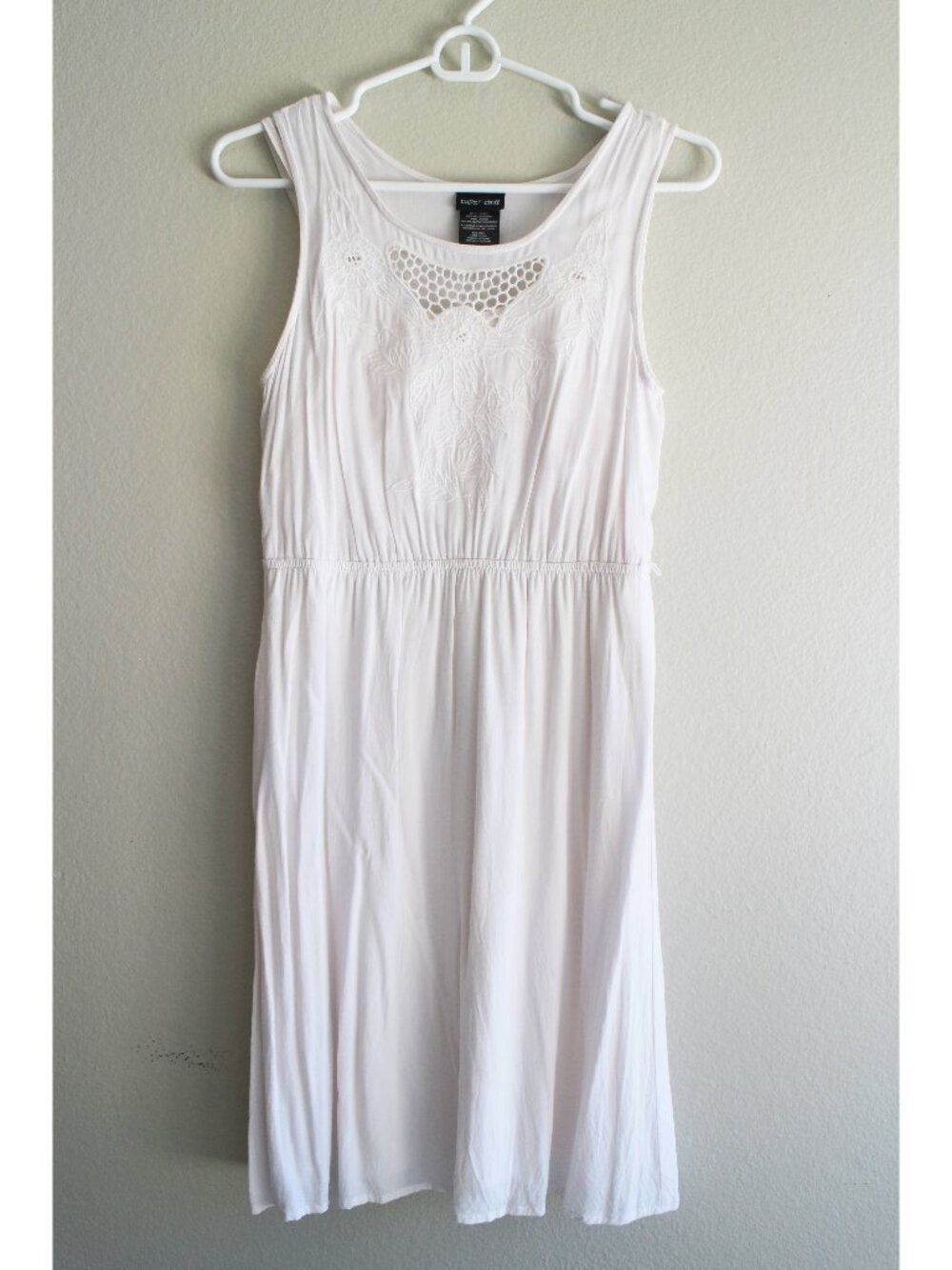 Paper Doll White Sleeveless Lace Dress with Belt Loop Size 16